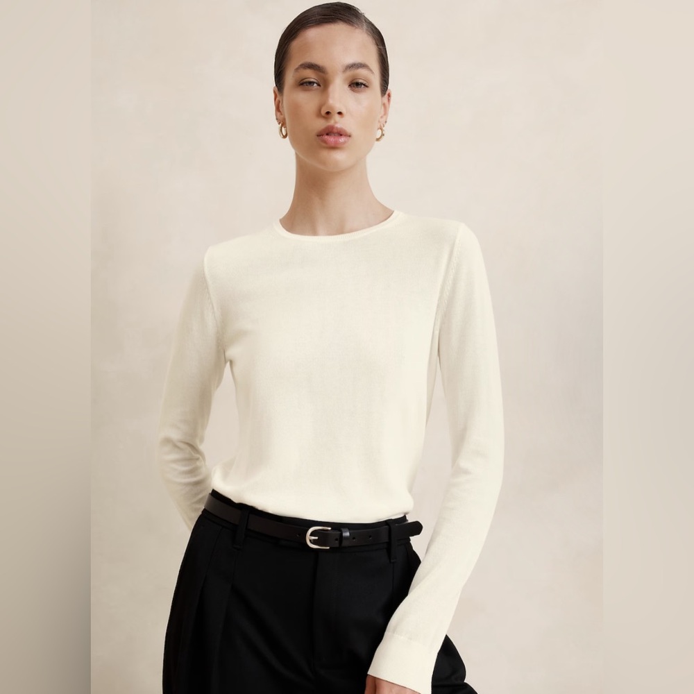 Women’s Banana Republic Cream Forever Sweater Size XS